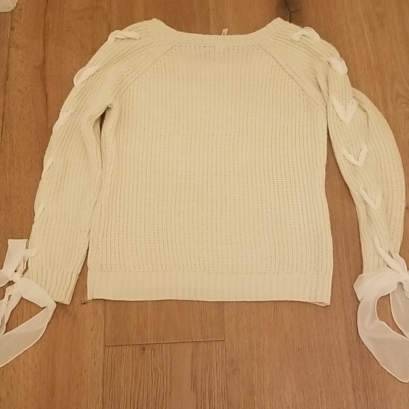 Love by Design Sweater, Small - Picture 5 of 7